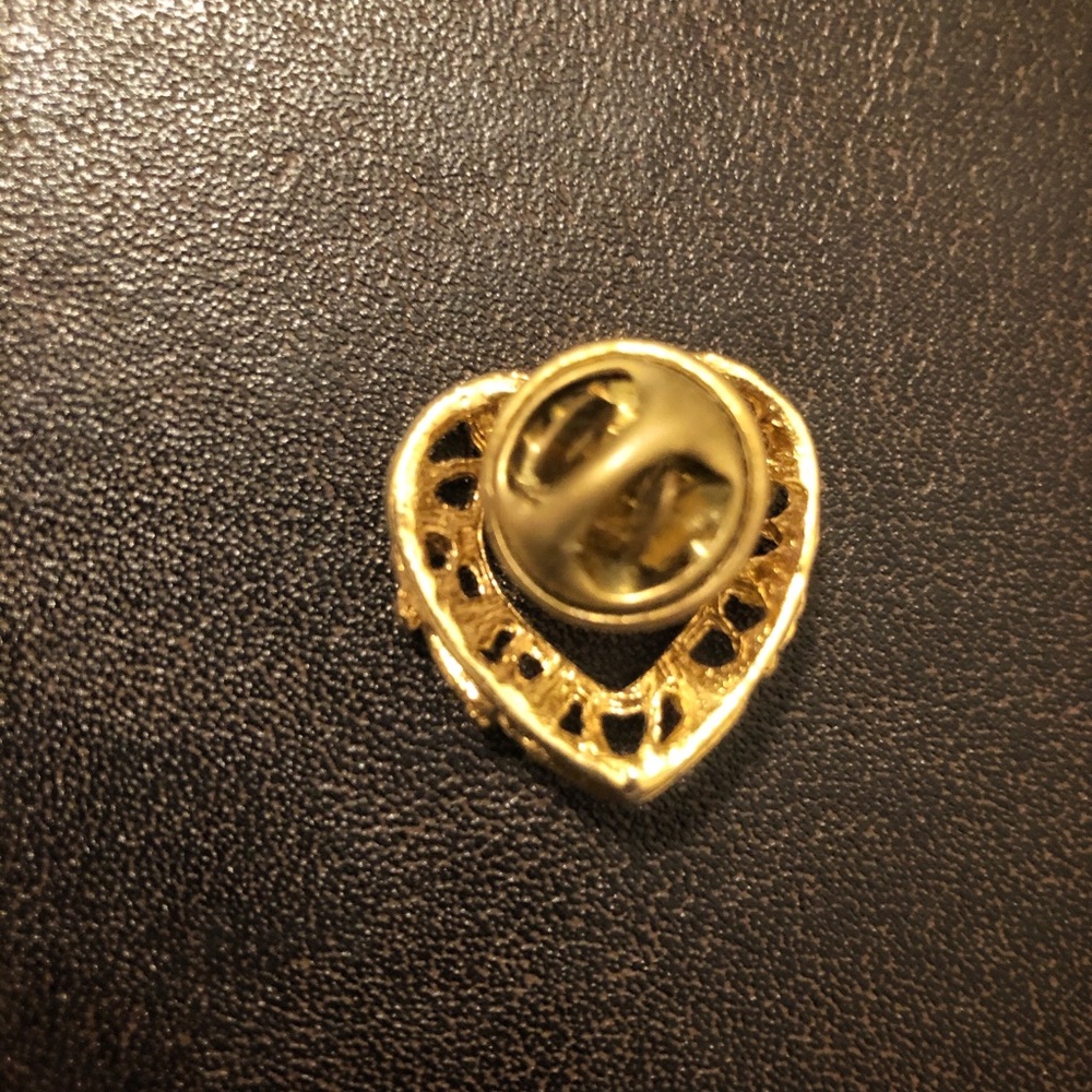 Emerald Pin - Picture 3 of 3